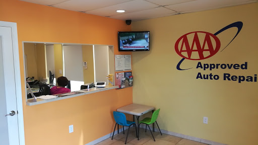 Auto Repair Shop «Jumbo Automotive Inc.», reviews and photos, 1205 N 21st Ave, Hollywood, FL 33020, USA