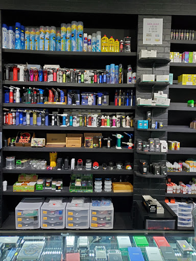 Vaporizer Store «ROCK N ROLL IT SMOKE SHOP AND VAPE SHOP», reviews and photos, 11750 Barker Cypress Rd, Cypress, TX 77433, USA