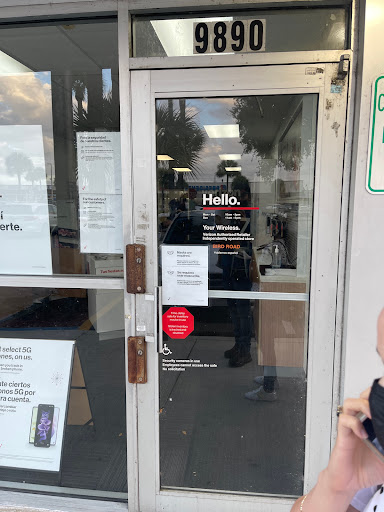 Cell Phone Store «Verizon Wireless - Your Wireless», reviews and photos, 9890 SW 40th St, Miami, FL 33165, USA