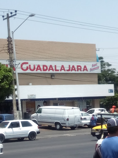 Guadalajara Pharmacy´S Av 8 De Julio 3214, Lomas De Polanco, 44960 Guadalajara, Jal. Mexico