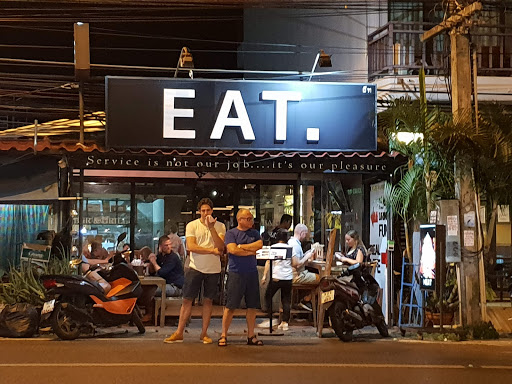 Restaurants to dine out with friends in Phuket