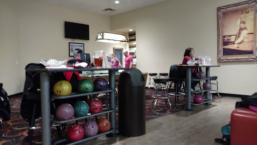 Bowling Alley «Delton Lanes», reviews and photos, 3693 S Meadow Spring Ln, Riverton, UT 84065, USA