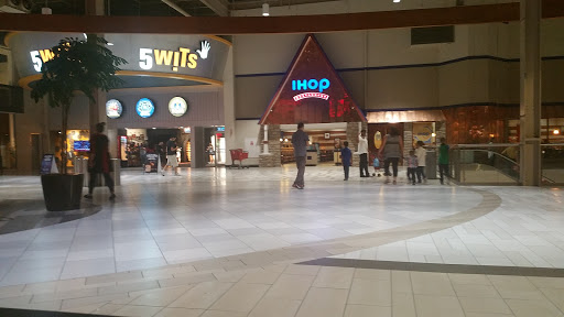 Shopping Mall «Palisades Center», reviews and photos, 1000 Palisades Center Dr, West Nyack, NY 10994, USA