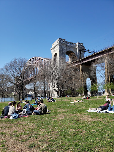 Park «Astoria Park», reviews and photos, 19 19th St, Queens, NY 11105, USA