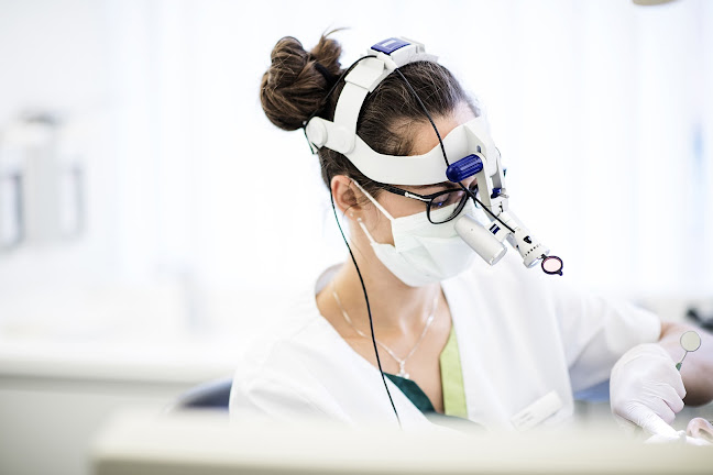 Dr. med. dent. Roland Lauber, Fachzahnarzt für Oralchirurgie, Sportzahnarzt, DGSZM Telefonnummer