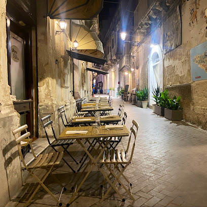 Ristorante Sicilia in Tavola - Via Cavour, 28, 96100 Siracusa SR, Italy
