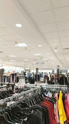 Department Store «Lord & Taylor», reviews and photos, 158 Walt Whitman Rd, Huntington Station, NY 11746, USA