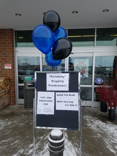 Supermarket «Hy-Vee», reviews and photos, 500 37th St NW, Rochester, MN 55901, USA