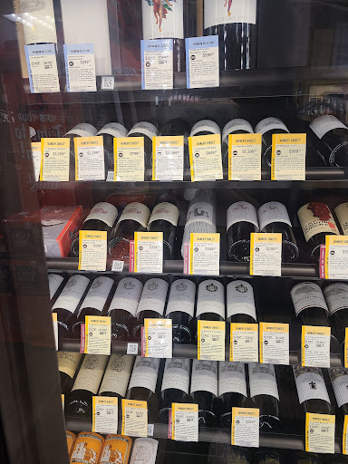 Shopping Mall «Essex Green Shopping Center», reviews and photos, 495 Prospect Ave, West Orange, NJ 07052, USA