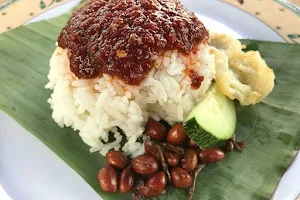 Nasi Lemak Pojo'an Parit RM1.50 image