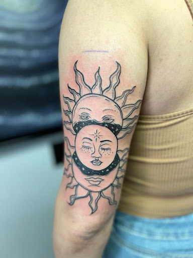 Explore camera tattoo ideas, creative tattoo ideas in Bogota, available at Lolas Tattoo Shop