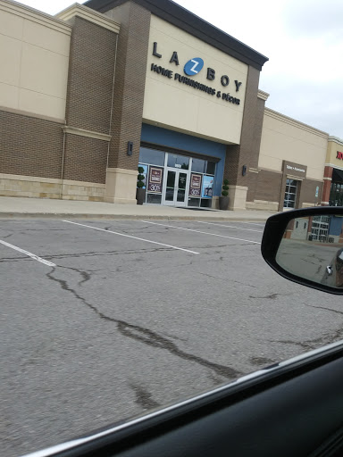 Furniture Store «La-Z-Boy Furniture Galleries», reviews and photos, 8600 NE Flintlock Rd, Kansas City, MO 64157, USA