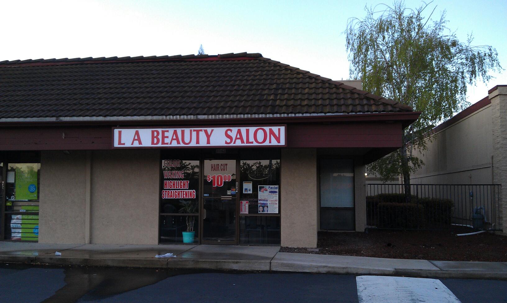 La Beauty Salon