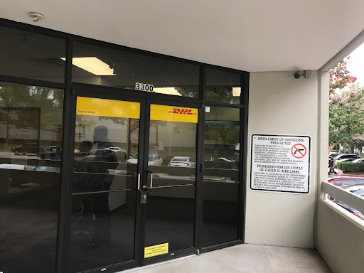 Courier Service «DHL Express», reviews and photos, 3300 Claymoore Park Dr, Houston, TX 77043, USA