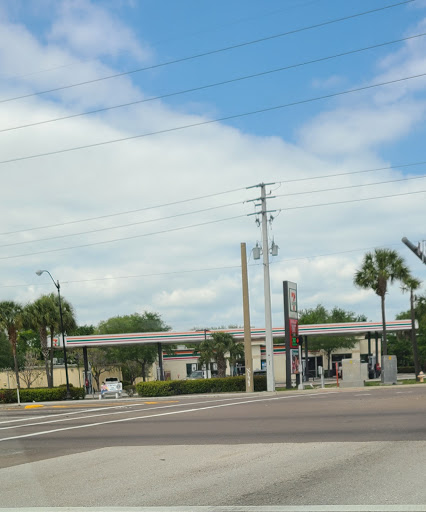 Convenience Store «7-Eleven», reviews and photos, 2549 Dr Martin Luther King Jr Blvd, Fort Myers, FL 33901, USA
