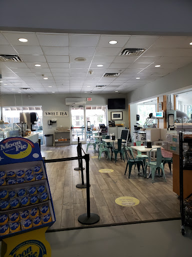 Grocery Store «Maritime Market», reviews and photos, 8 Maritime Way, Bald Head Island, NC 28461, USA