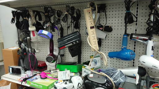 Thrift Store «Goodwill of Silicon Valley», reviews and photos, 855 E El Camino Real, Mountain View, CA 94040, USA