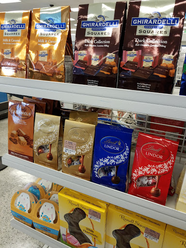 Clothing Store «Ross Dress for Less», reviews and photos, 1316 Butterfield Rd, Downers Grove, IL 60515, USA