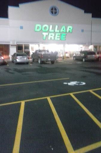 Dollar Store «Dollar Tree», reviews and photos, 419 W Main St, Batavia, NY 14020, USA