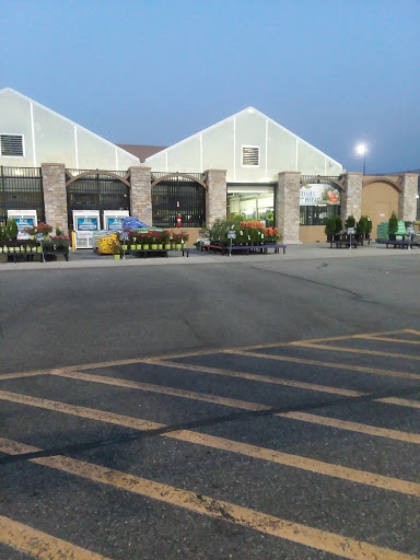 Department Store «Walmart Supercenter», reviews and photos, 108 N Apple Blossom Dr, Chelan, WA 98816, USA