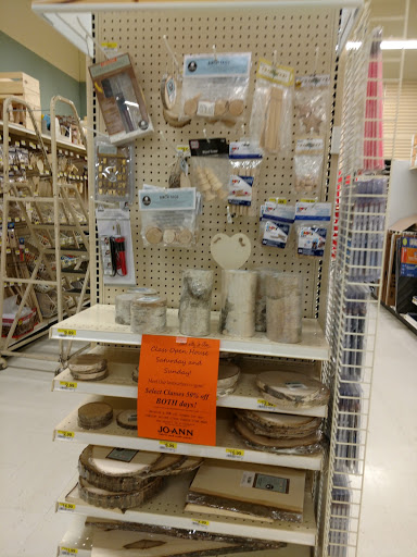 Fabric Store «Jo-Ann Fabrics and Crafts», reviews and photos, 600 Brown Rd, Auburn Hills, MI 48326, USA