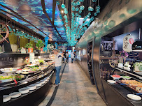 Atmosphère du Restaurant de type buffet Pacific - Restaurant sous-marin à Franconville - n°3
