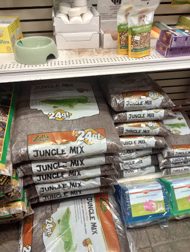 Pet Store «Critter Pet Shop», reviews and photos, 19309 Ecorse Rd, Allen Park, MI 48101, USA
