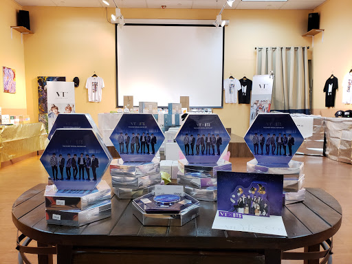 Korean Grocery Store «H Mart», reviews and photos, 2625 Old Denton Rd #200, Carrollton, TX 75007, USA