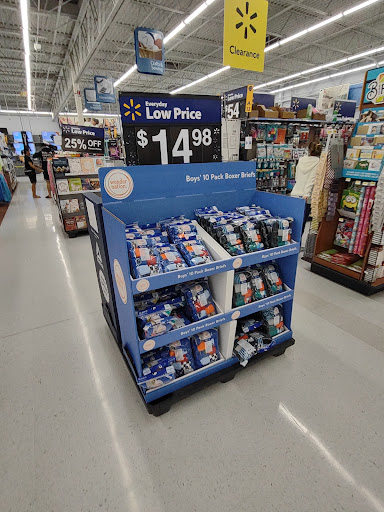 Discount Store «Walmart», reviews and photos, 112 Carroll Island Rd, Baltimore, MD 21220, USA