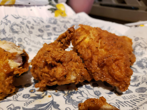 American Restaurant «Cracker Barrel Old Country Store», reviews and photos, 106 Marketplace Dr, Hampton, VA 23666, USA