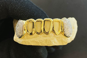 Khaotic Grillz & Tooth Gems image