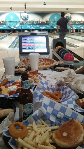 Bowling Alley «West Ridge Lanes Family Fun», reviews and photos, 1935 SW Westport Dr, Topeka, KS 66604, USA