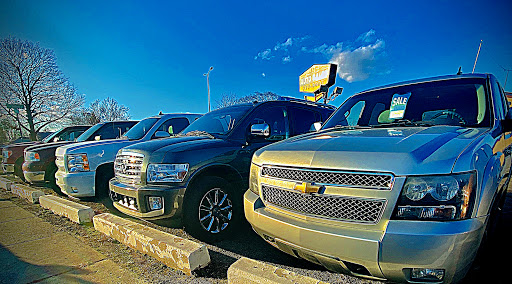 Used Car Dealer «J & C Auto Sales», reviews and photos, 24700 Gratiot Ave, Eastpointe, MI 48021, USA