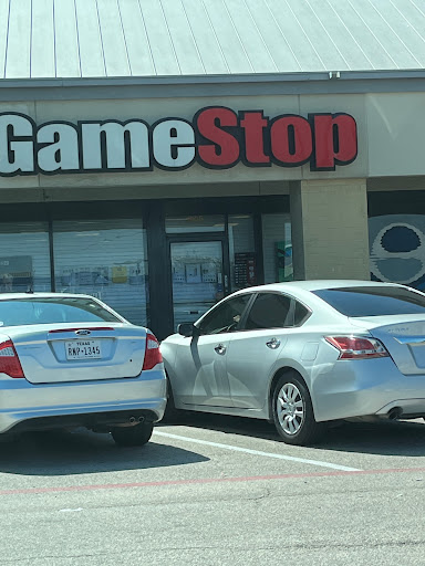 GameStop, 1906 E Belt Line Rd, Carrollton, TX 75006, USA, 