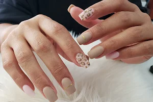 La Manucure Organic Nails and Spa image
