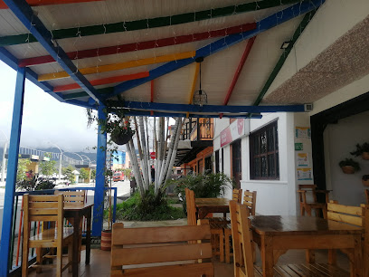 Cordero Blanco Restaurante - Cra. 31 #31 - 42, Guatape, Guatapé, Antioquia, Colombia