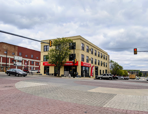 Bicycle Store «Schlegel Bicycles - Pro and Multi-Sport Shop», reviews and photos, 900 N Broadway Ave, Oklahoma City, OK 73102, USA
