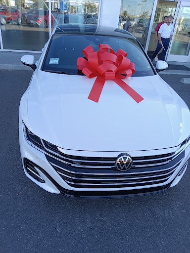 Volkswagen Dealer «Vacaville Volkswagen», reviews and photos, 721 Orange Dr, Vacaville, CA 95687, USA