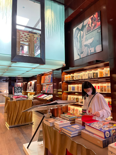 Book Store «TASCHEN Store Beverly Hills», reviews and photos, 354 N Beverly Dr, Beverly Hills, CA 90210, USA