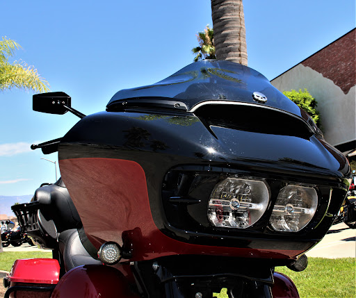 Quaid Harley Davidson image