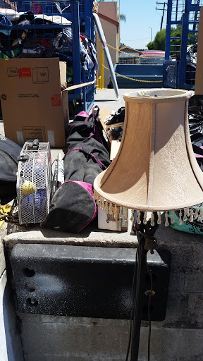 Thrift Store «Goodwill Store & Donation Center», reviews and photos, 2050 W La Habra Blvd, La Habra, CA 90631, USA