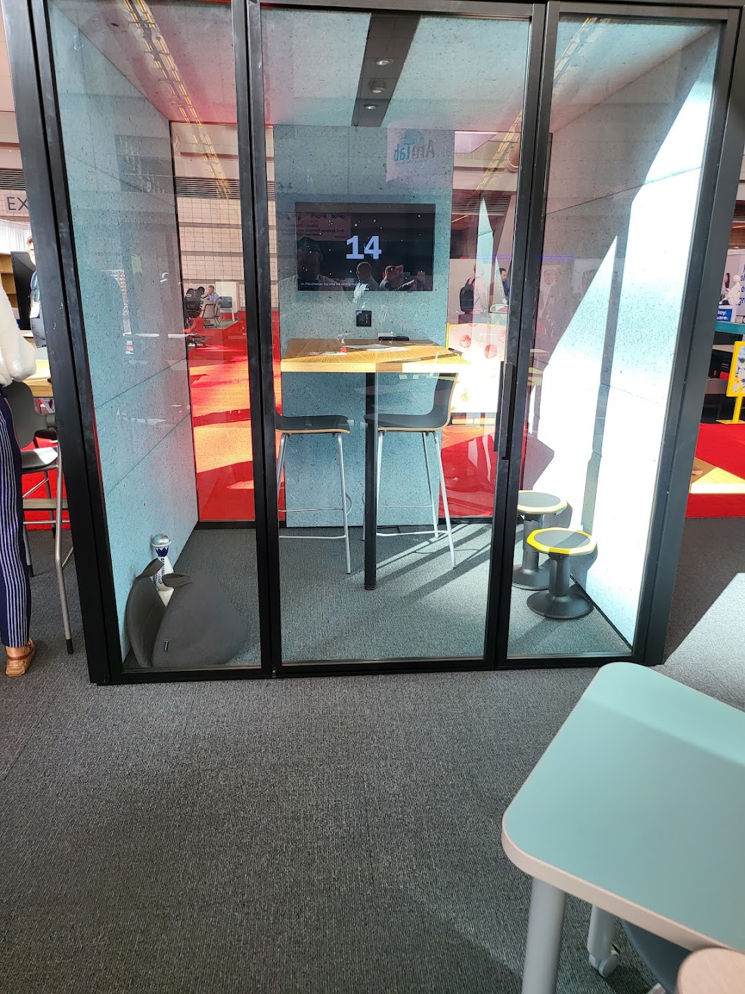 Tri Furniture Design