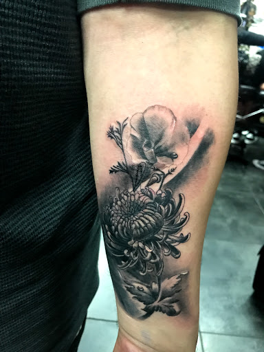 Tattoo Shop «Beyond Kreations Tattoo», reviews and photos, 745 W Commonwealth Ave, Fullerton, CA 92832, USA