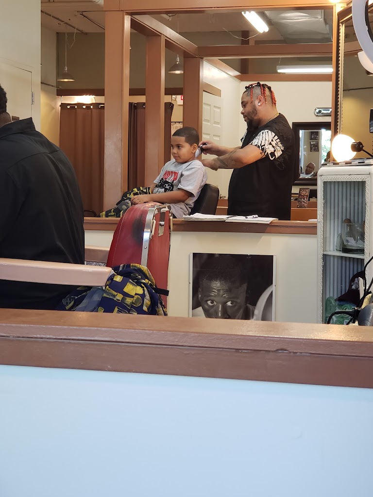 Jakes Barber Shop 49507