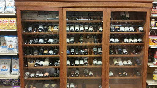 Grocery Store «Bales Cedar Mill Market Place», reviews and photos, 12675 NW Cornell Rd, Portland, OR 97229, USA