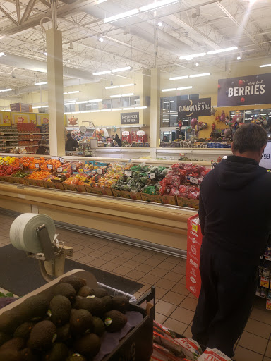 Grocery Store «Super Stop & Shop», reviews and photos, 801 Newark Ave, Elizabeth, NJ 07208, USA