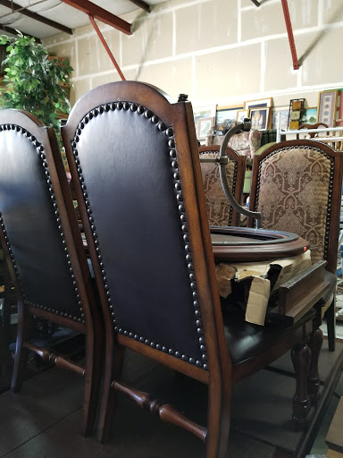 Thrift Store «Thrift Shop Salt Seller», reviews and photos, 105 Flocchini Cir, Lincoln, CA 95648, USA