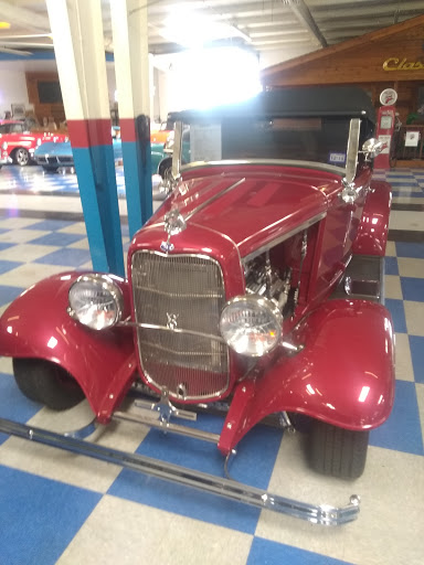 Car Dealer «A&E Classic Cars», reviews and photos, 6401 S Interstate Hwy 35, New Braunfels, TX 78132, USA