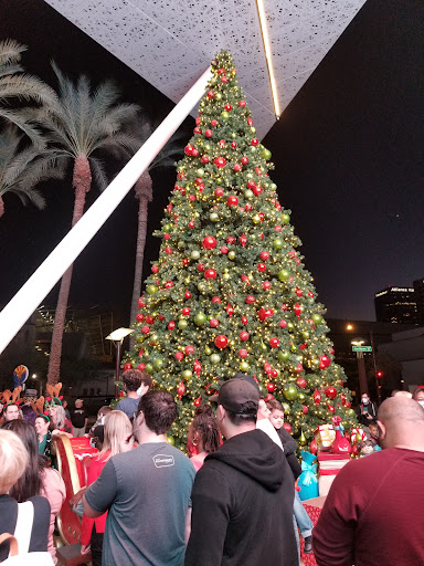 Shopping Mall «Arizona Center», reviews and photos, 400 E Van Buren St, Phoenix, AZ 85004, USA