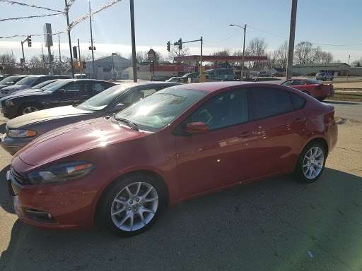 Used Car Dealer «Carriker Ford Economy Car Lot», reviews and photos, 1209 A Ave W, Oskaloosa, IA 52577, USA